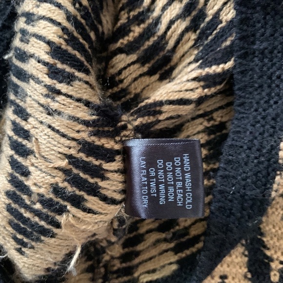 COTTON EMPORIUM Brown Chevron Print Sweater Medium - Picture 5 of 5